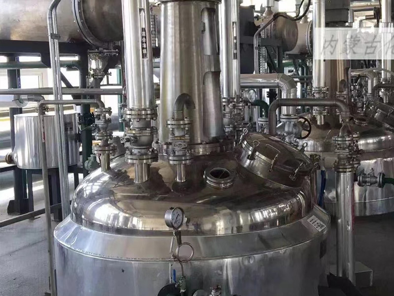反应釜（安装后）